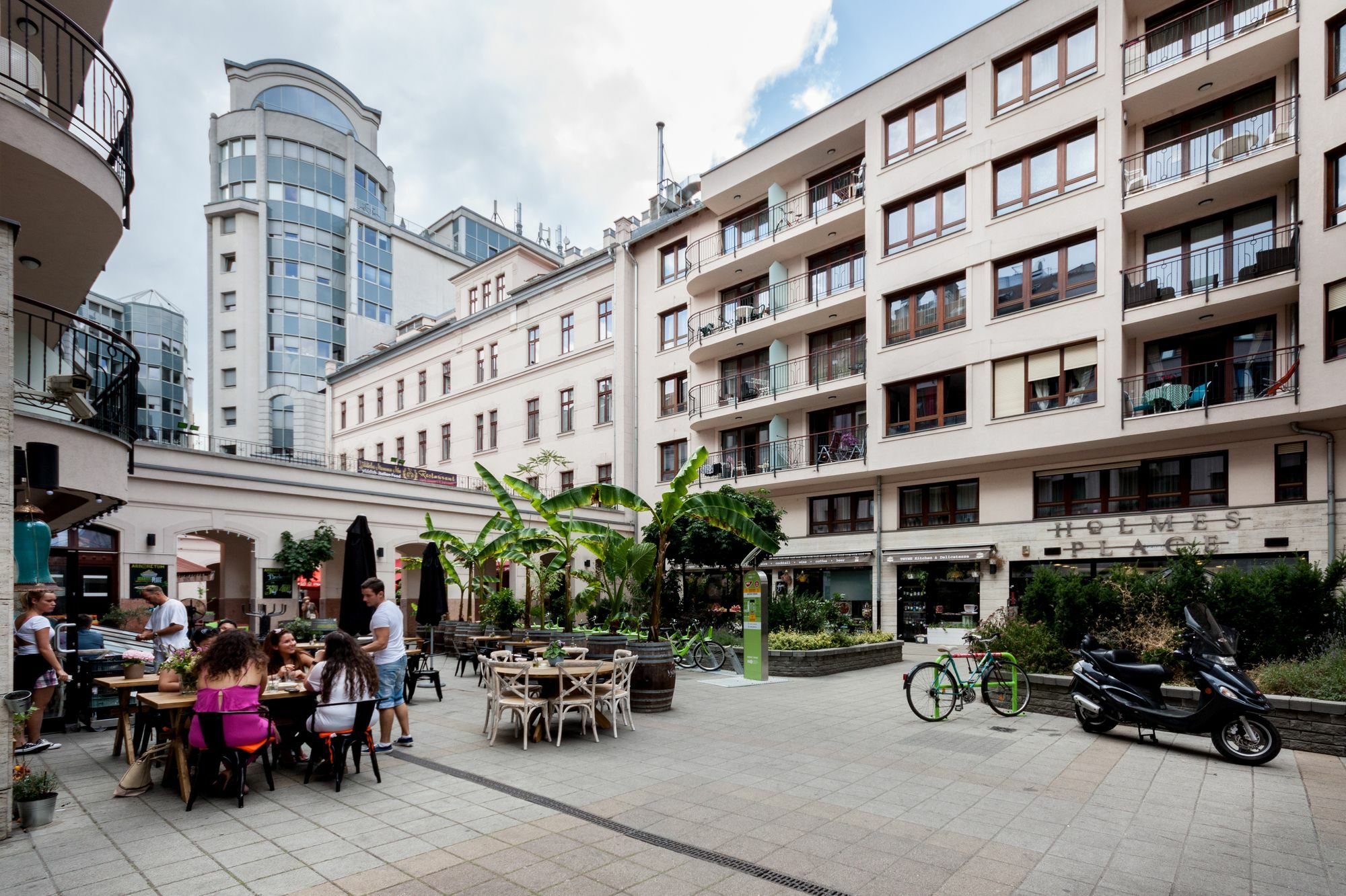 Urban Gozsdu Hotel de apartamente